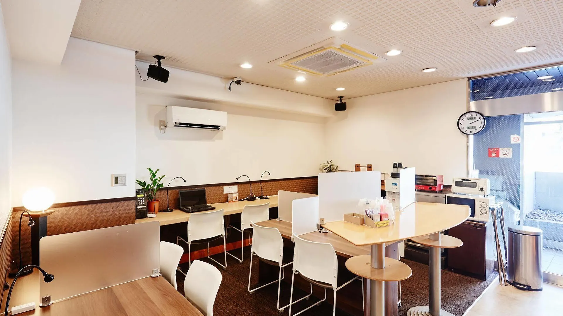 Hotel Business Villa Omori location